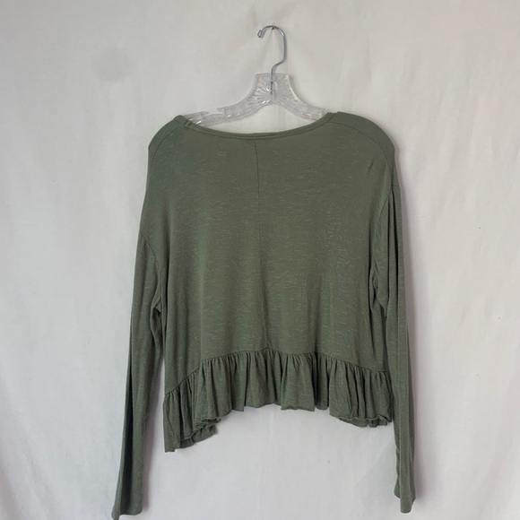 Olivia Rae Oversized Copped Ruffle Bottom Top - Picture 2 of 5